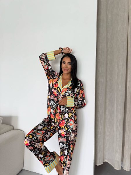 Ženska pidžama od armani satena-dezen "gaming"