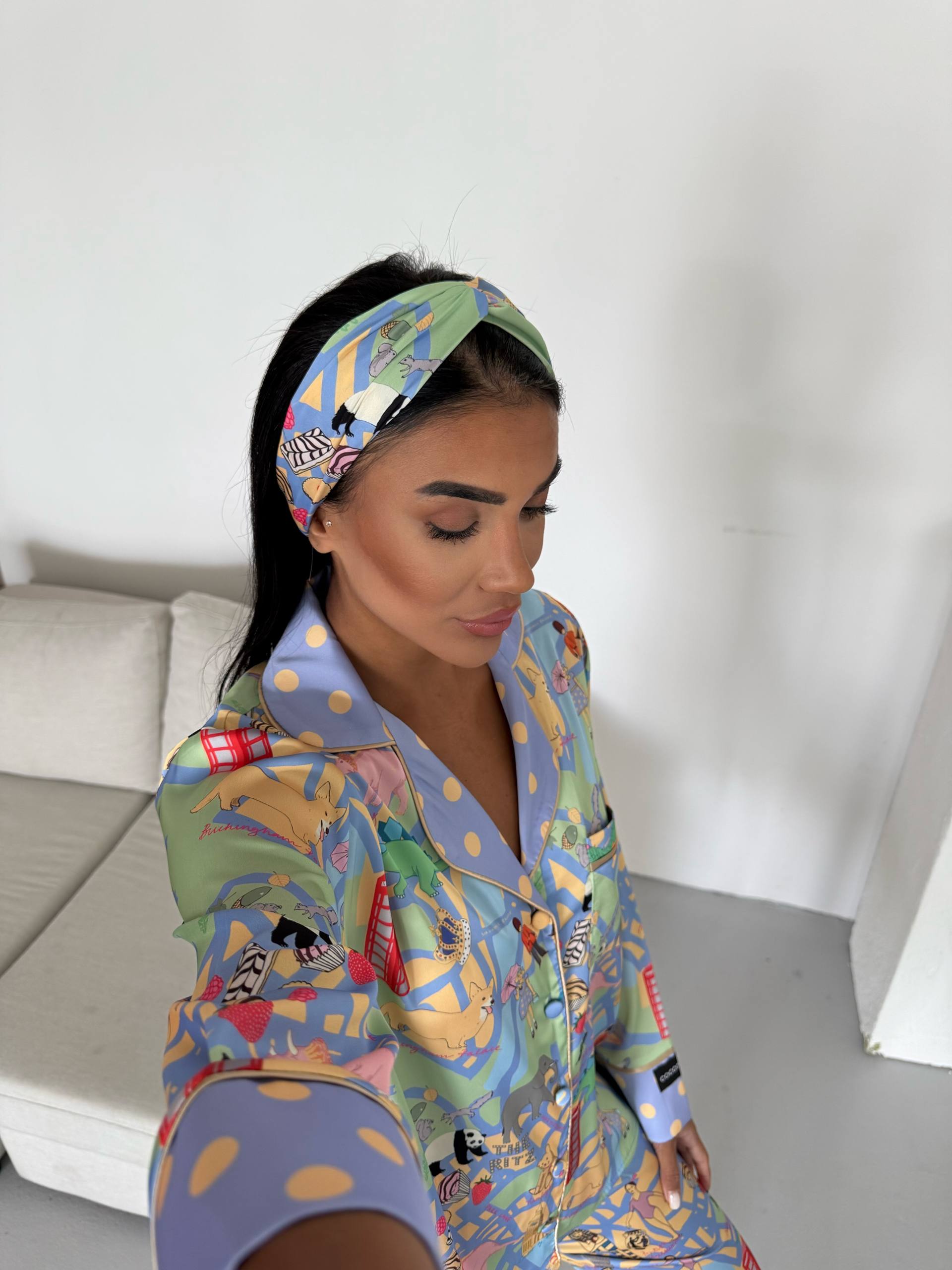 Ženska pidžama od armani satena-dezen "London" - Slika 4