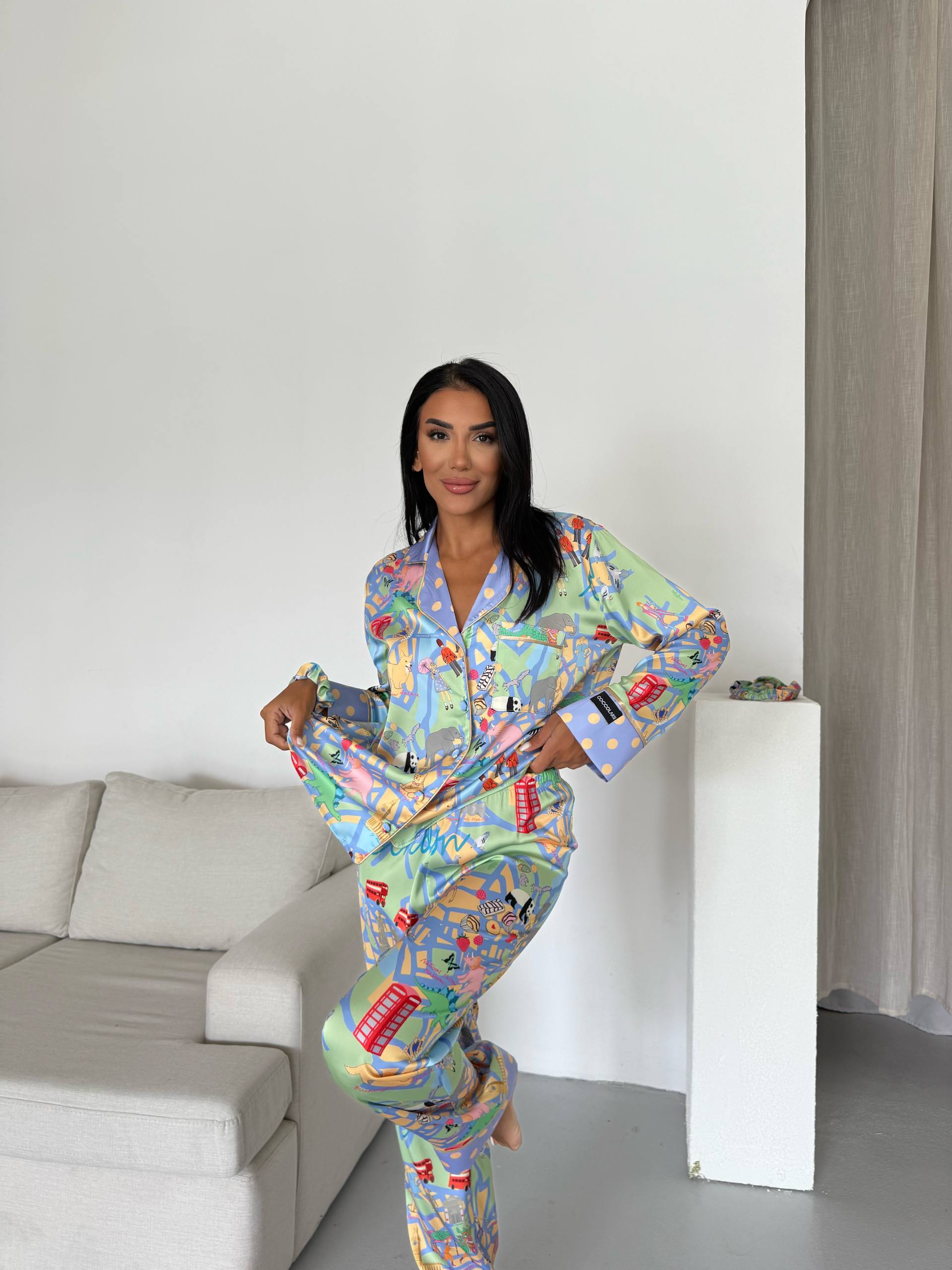 Ženska pidžama od armani satena-dezen "London"