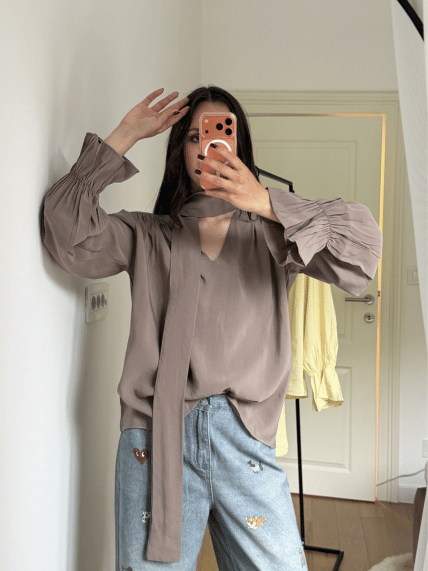 Elegantna bluza sa ešarpom i naramenicama-braon