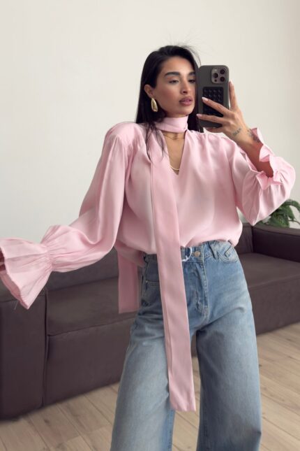 Elegantna bluza sa ešarpom i naramenicama-roze